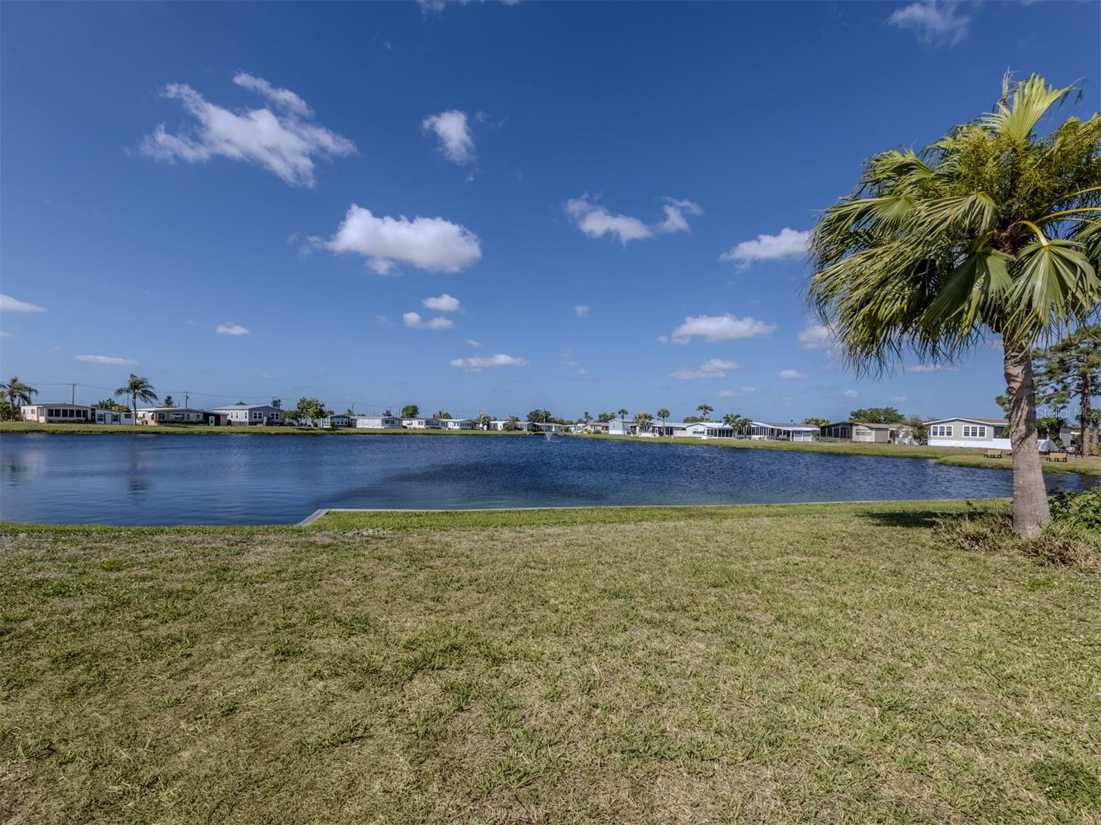 98 LAKEVIEW DR, NORTH PORT, FL, 34287