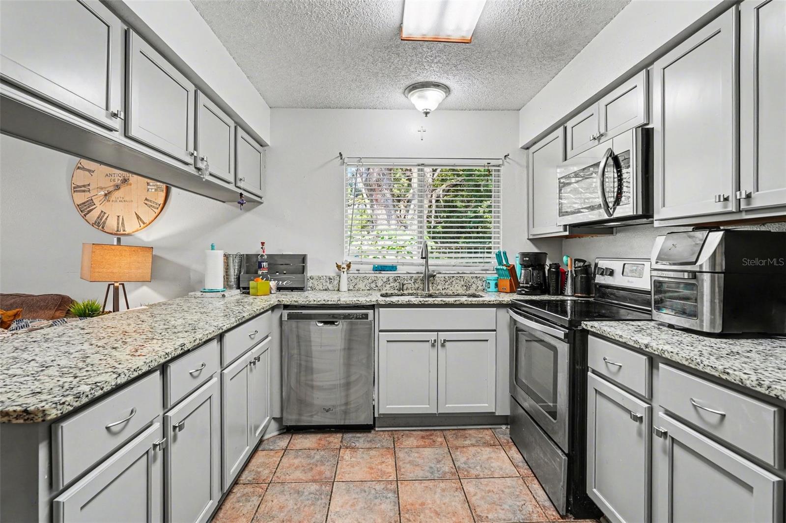 4745 SILVER CIR, ZEPHYRHILLS, FL, 33541