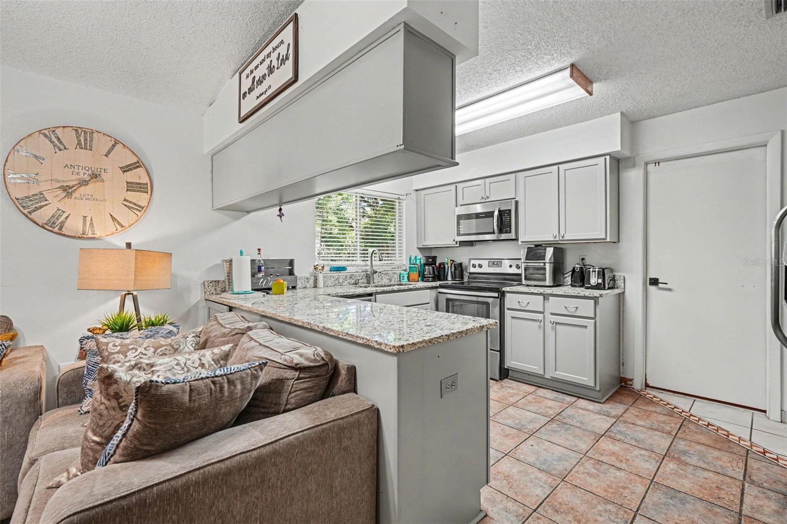 4745 SILVER CIR, ZEPHYRHILLS, FL, 33541