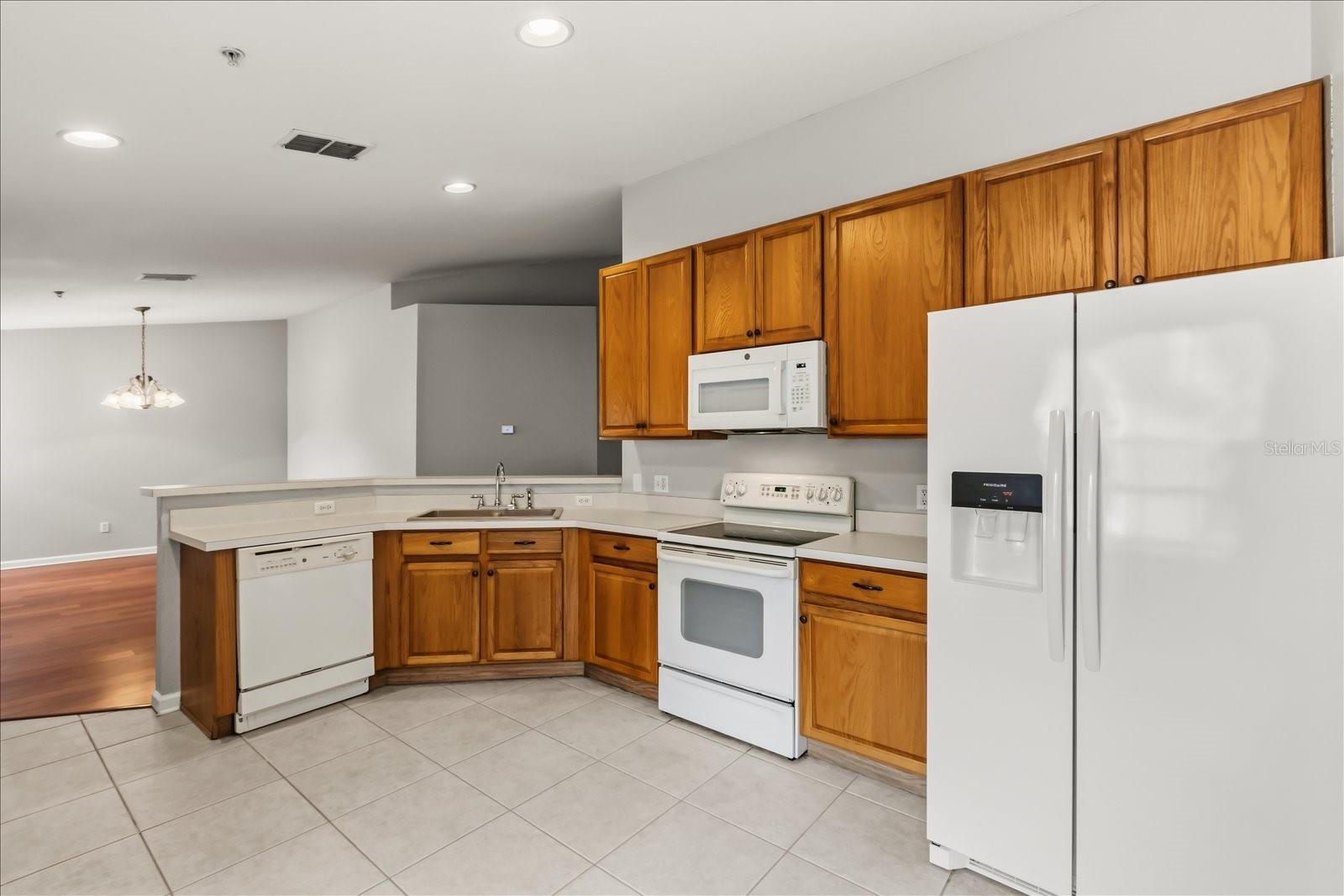 6440 AXEITOS TER #108, ORLANDO, FL, 32835