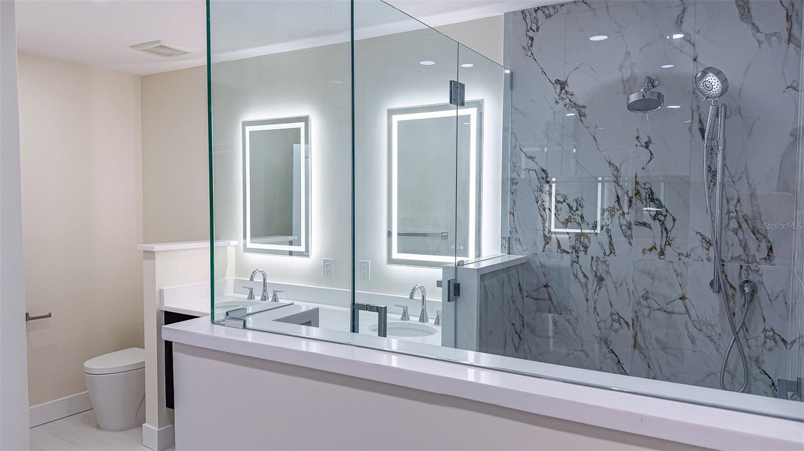 1 BEACH DR SE #2512, ST PETERSBURG, FL, 33701