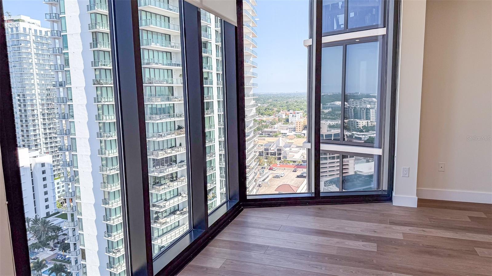 1 BEACH DR SE #2512, ST PETERSBURG, FL, 33701