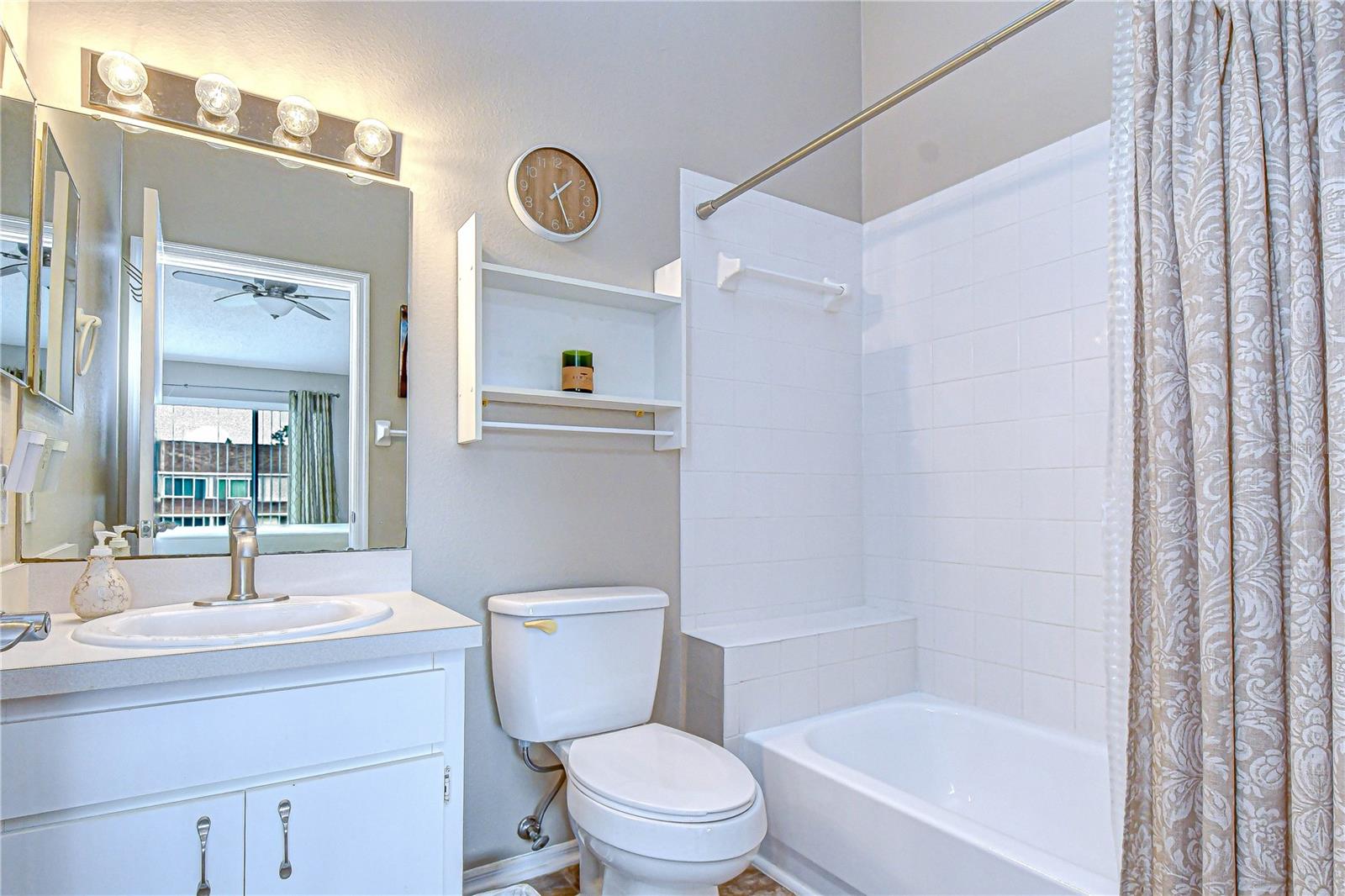 6335 BAYSIDE KEY DR, TAMPA, FL, 33615