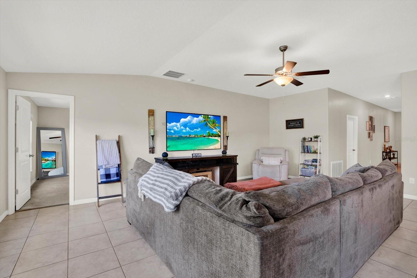 4475 ETERNAL PRINCE DR, SUN CITY CENTER, FL, 33573