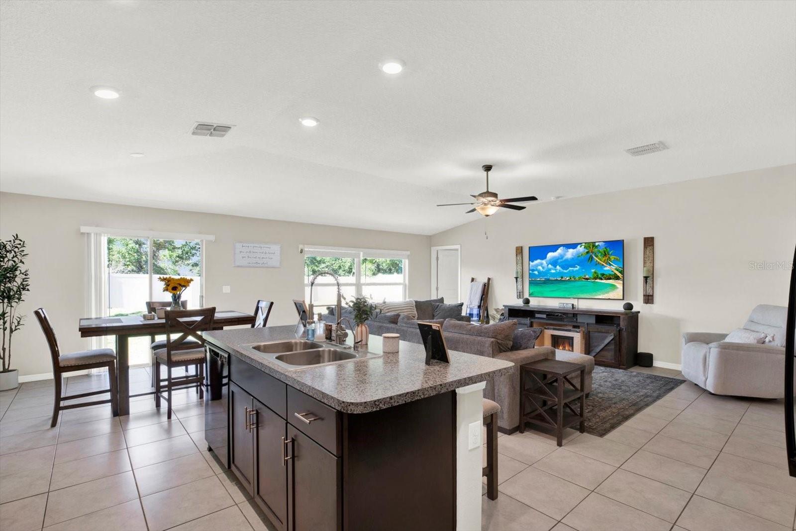 4475 ETERNAL PRINCE DR, SUN CITY CENTER, FL, 33573