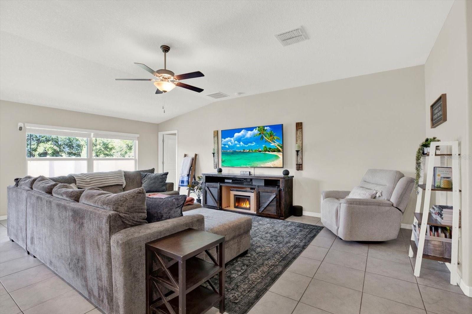 4475 ETERNAL PRINCE DR, SUN CITY CENTER, FL, 33573