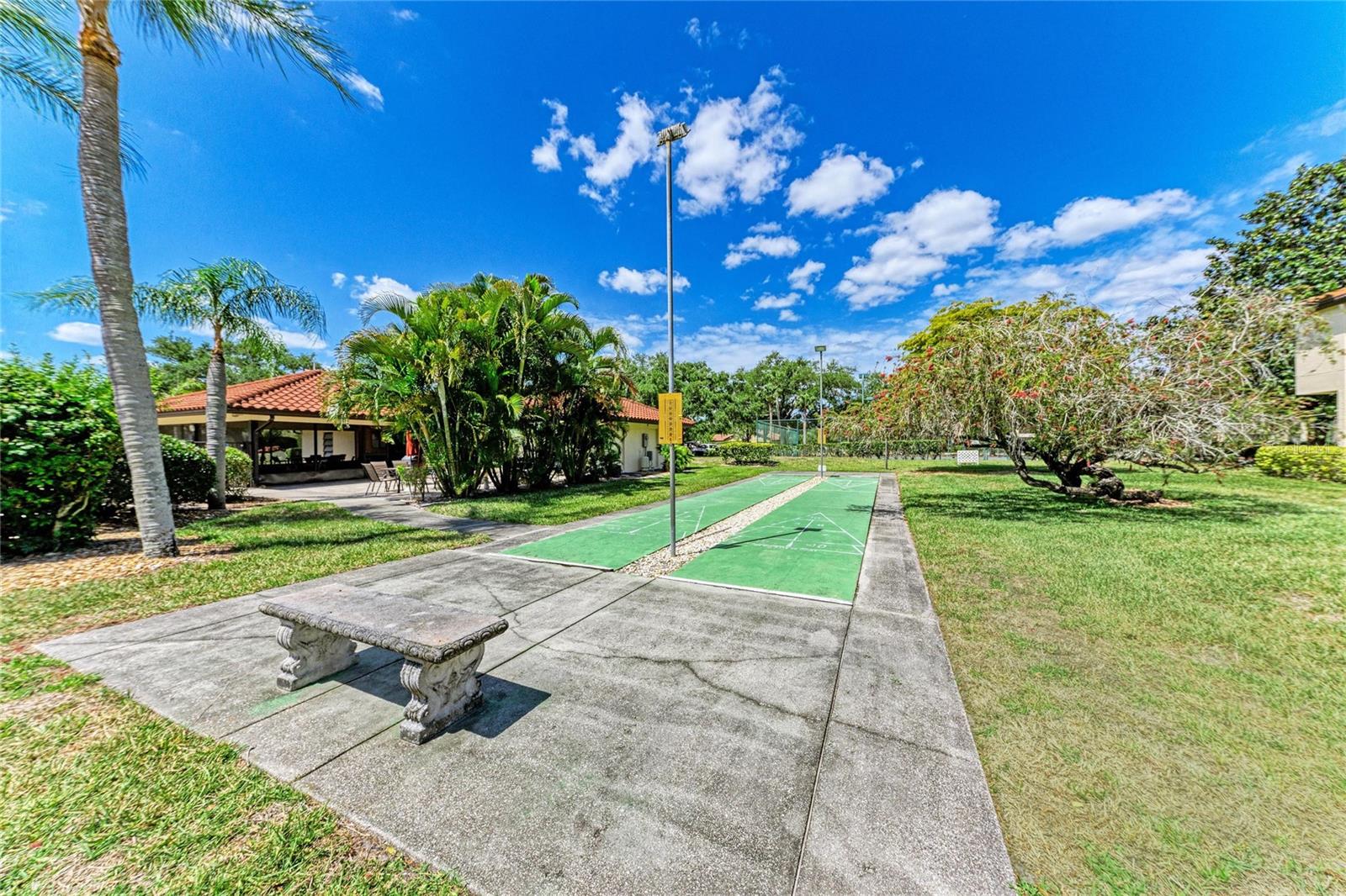 5685 GARDENS DR #5685, SARASOTA, FL, 34243