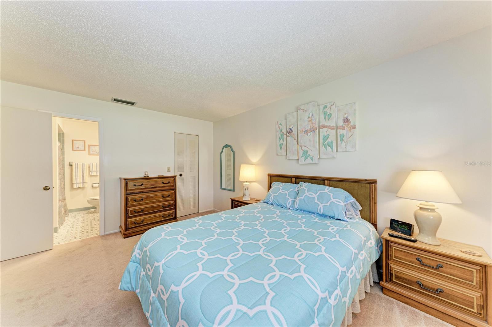 5685 GARDENS DR #5685, SARASOTA, FL, 34243