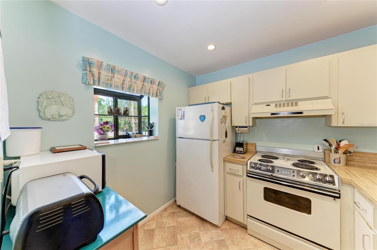 5685 GARDENS DR #5685, SARASOTA, FL, 34243