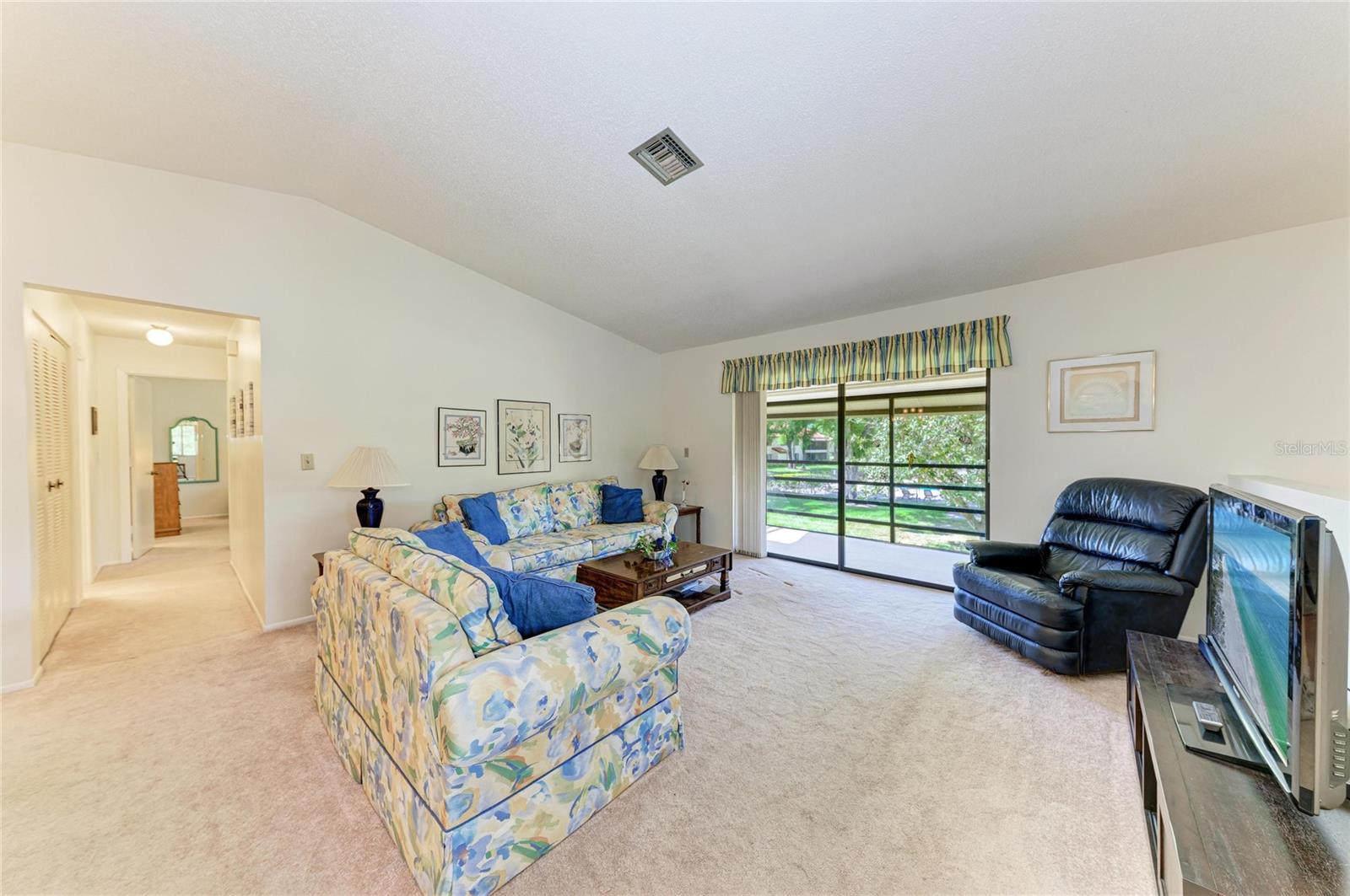 5685 GARDENS DR #5685, SARASOTA, FL, 34243