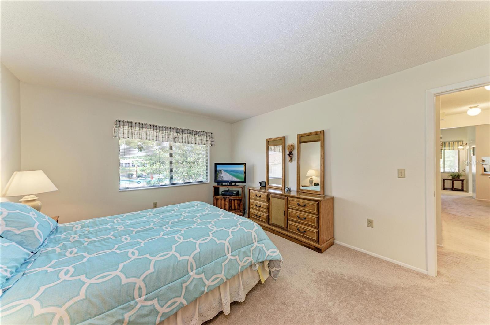 5685 GARDENS DR #5685, SARASOTA, FL, 34243