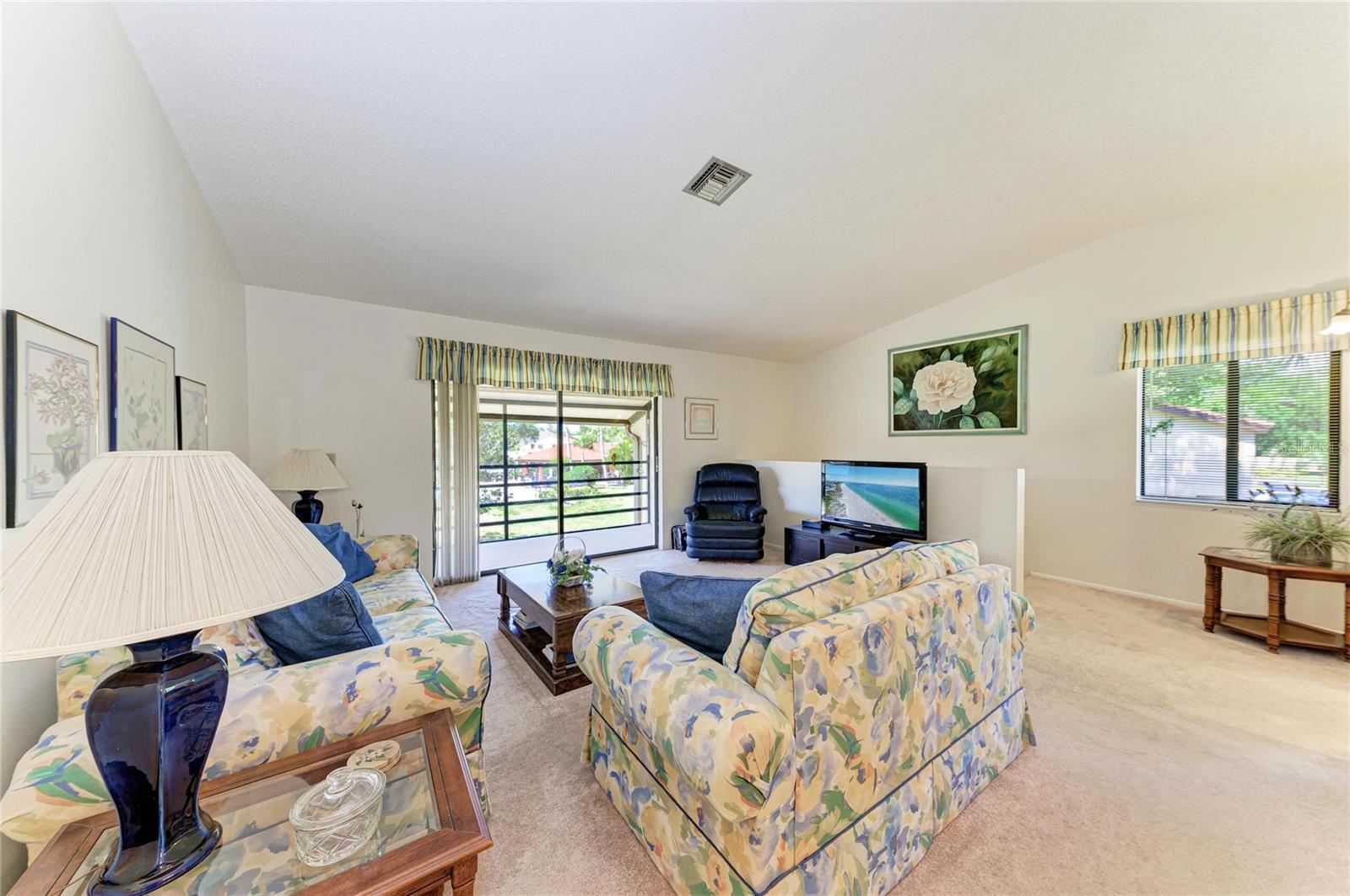 5685 GARDENS DR #5685, SARASOTA, FL, 34243