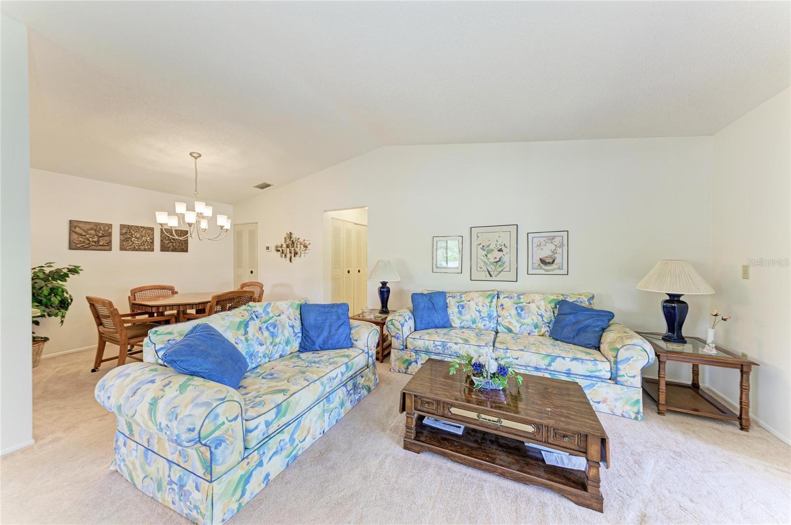 5685 GARDENS DR #5685, SARASOTA, FL, 34243