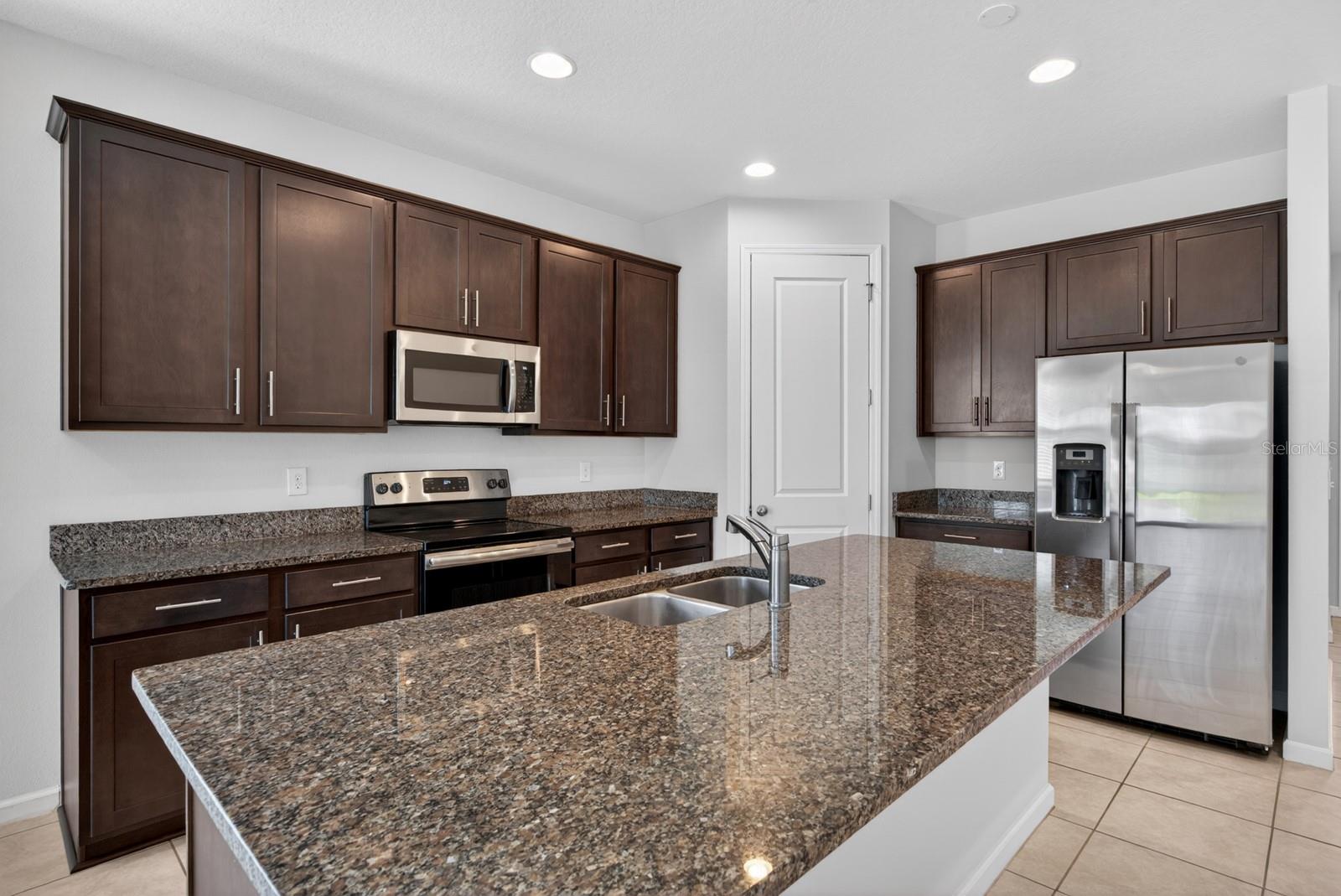 689 MEADOW POINTE DRIVE, HAINES CITY, FL, 33844