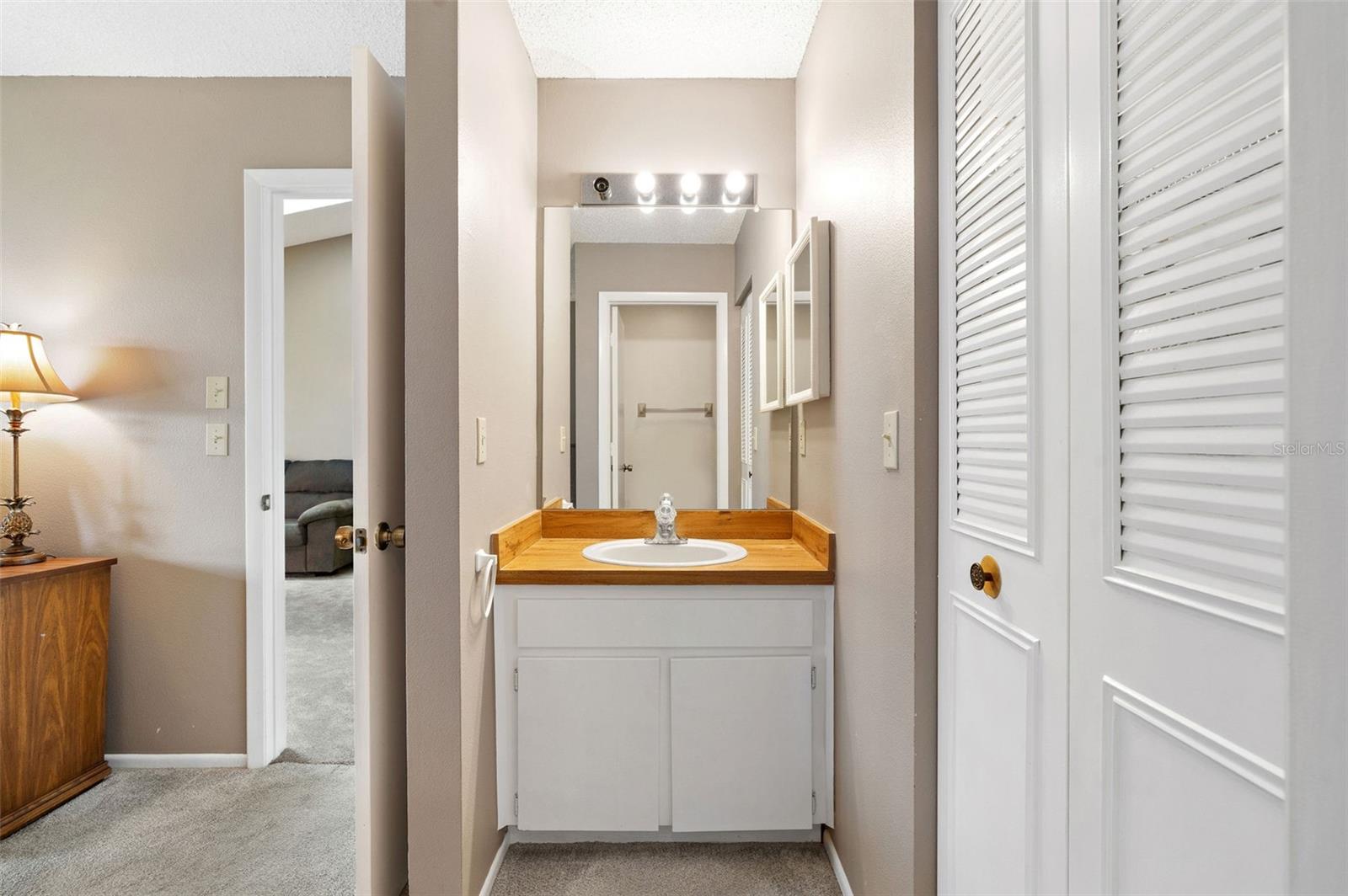 12239 SUN VISTA CT E CT E, TREASURE ISLAND, FL, 33706