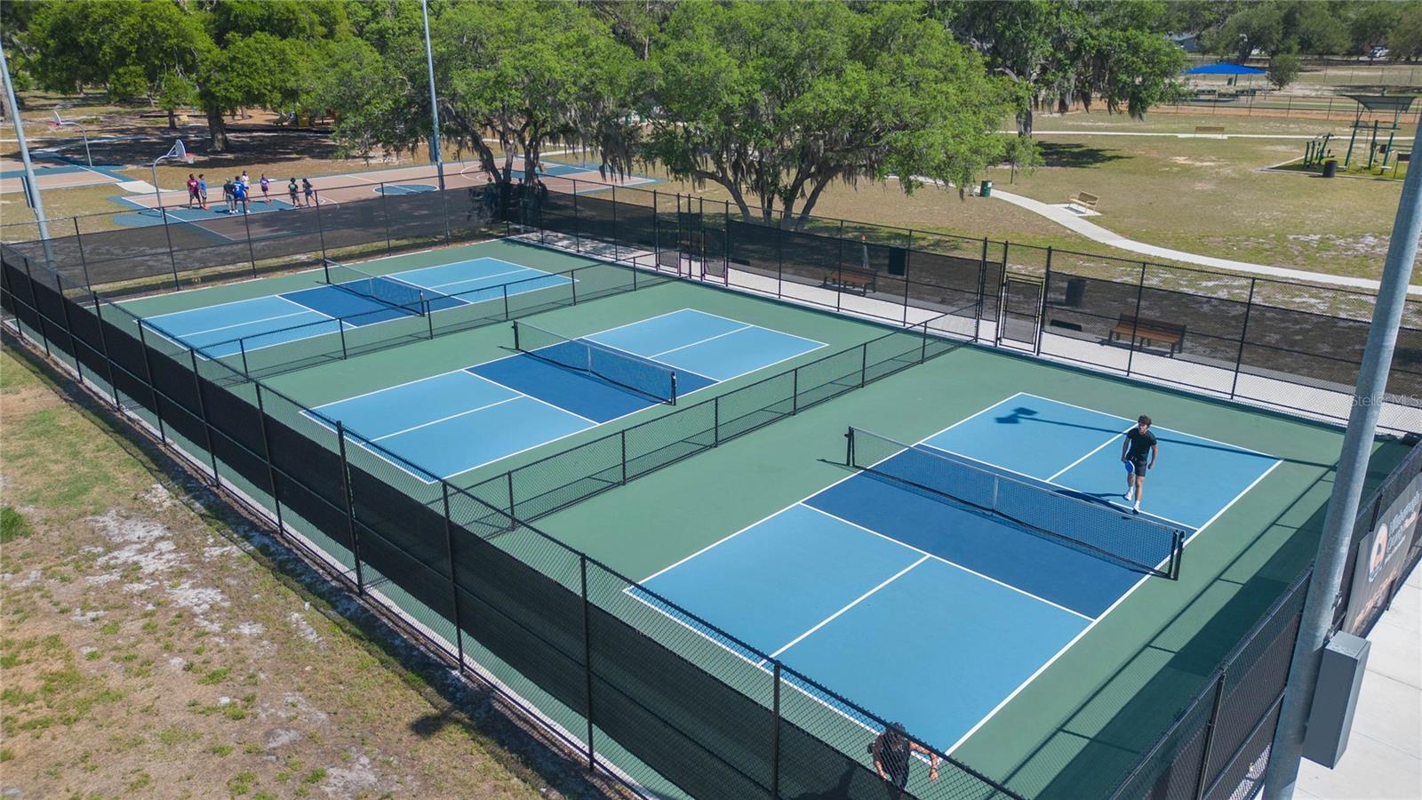 1612 BERKSHIRE DR, BRANDON, FL, 33511