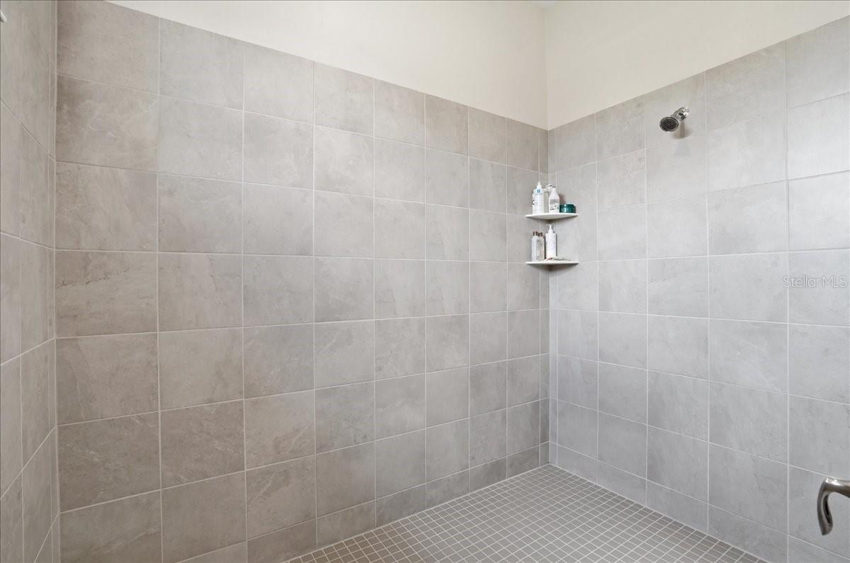 15917 TRADEWIND TER, BRADENTON, FL, 34211