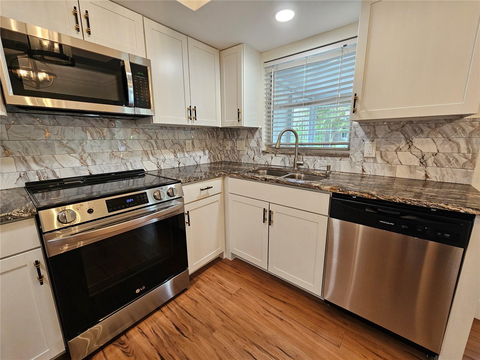 659 N JEFFERSON AVE #659, SARASOTA, FL, 34237