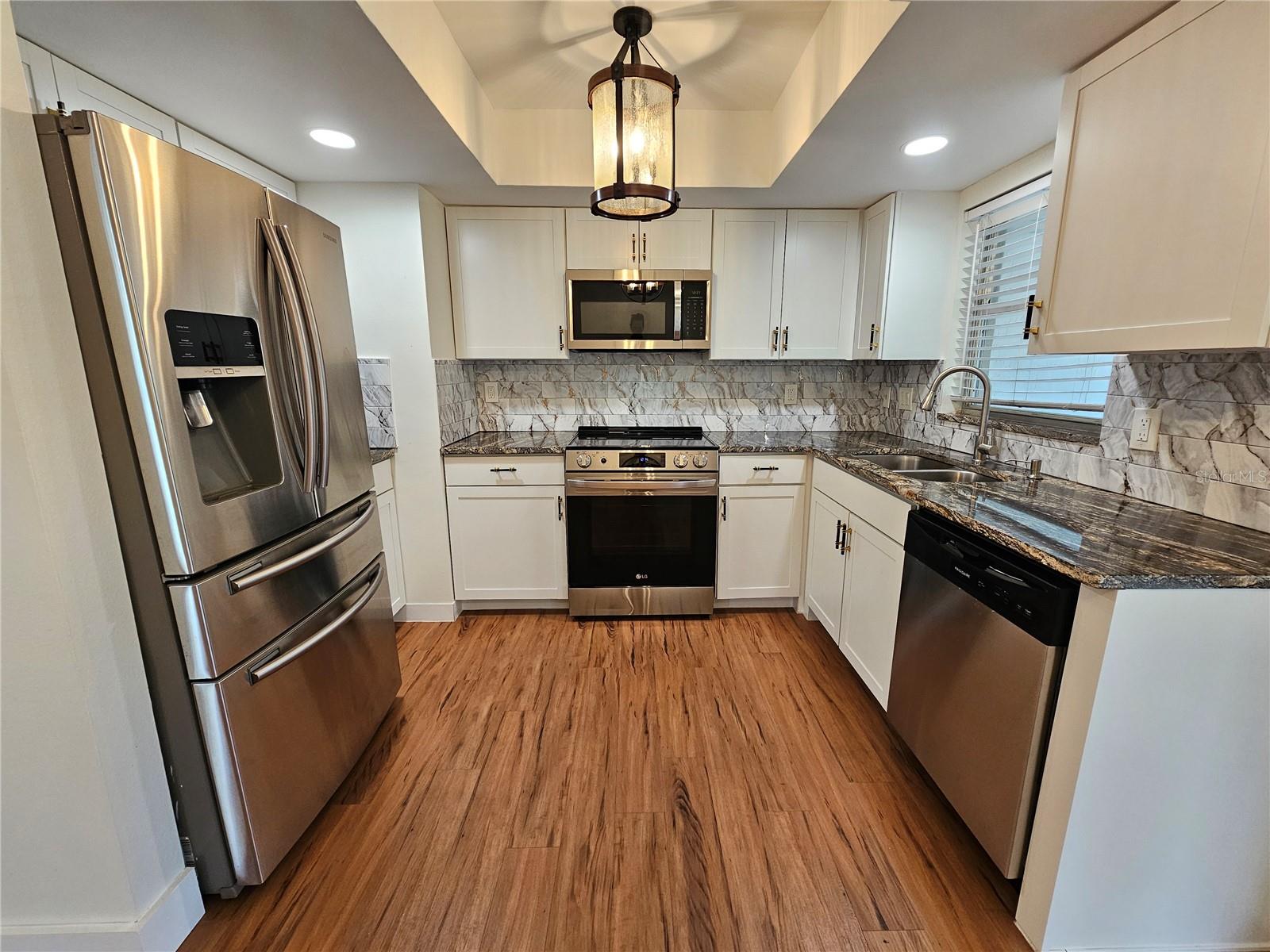 659 N JEFFERSON AVE #659, SARASOTA, FL, 34237