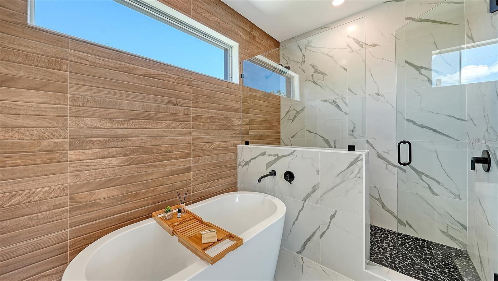 8800 MIDNIGHT PASS RD, SARASOTA, FL, 34242