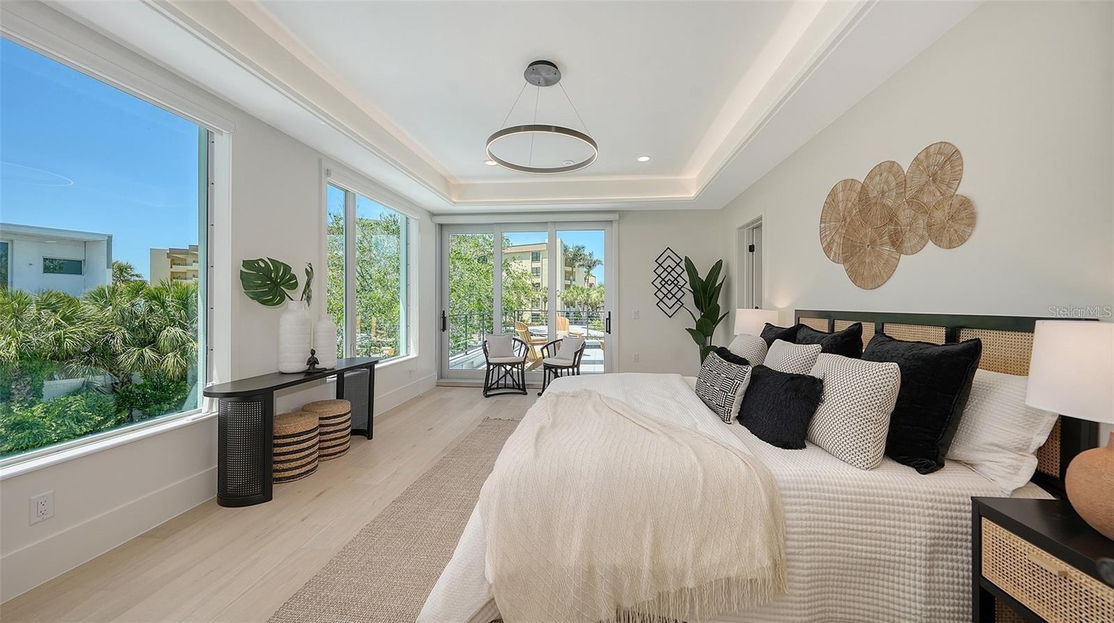 8800 MIDNIGHT PASS RD, SARASOTA, FL, 34242