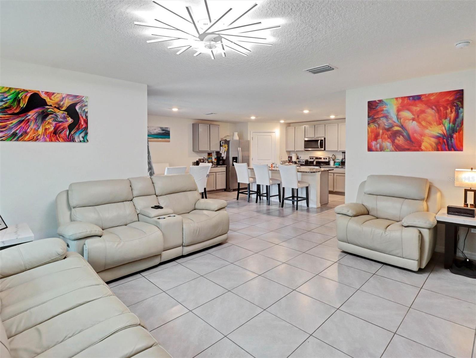 1202 TAHITIAN SUNRISE DR, PLANT CITY, FL, 33565