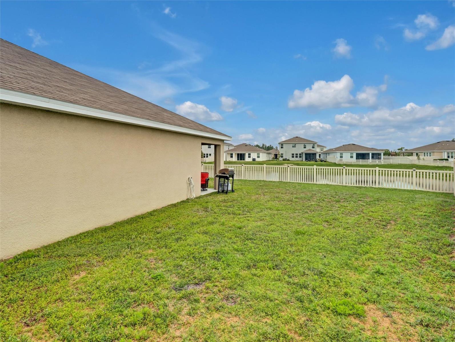 1202 TAHITIAN SUNRISE DR, PLANT CITY, FL, 33565