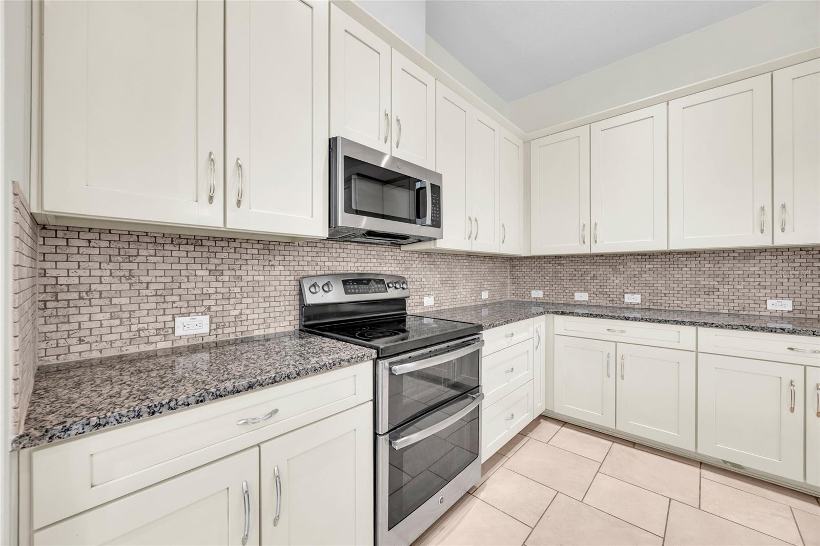 8636 TAVISTOCK LAKES BLVD, ORLANDO, FL, 32827