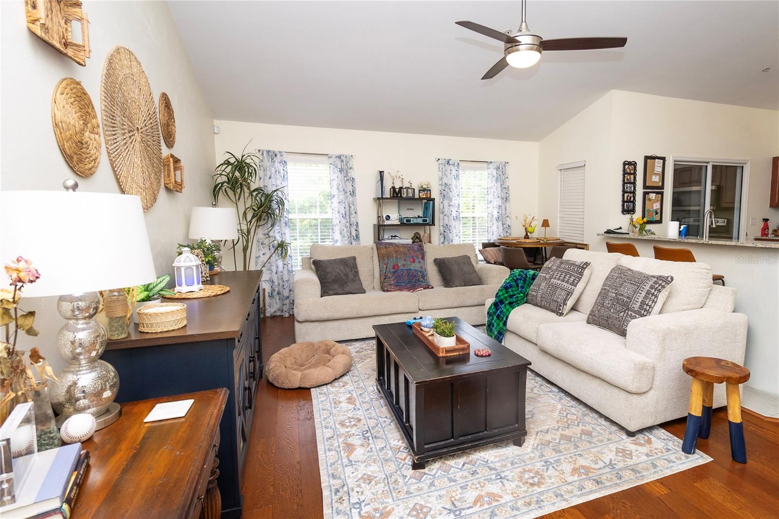 4215 SW 31ST DR #201, GAINESVILLE, FL, 32608