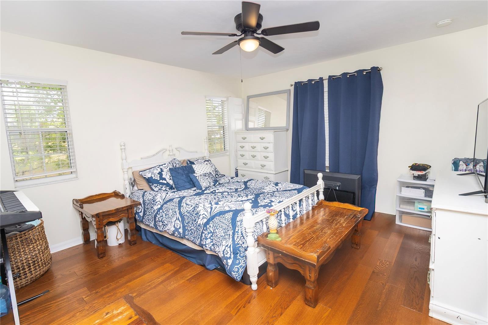 4215 SW 31ST DR #201, GAINESVILLE, FL, 32608