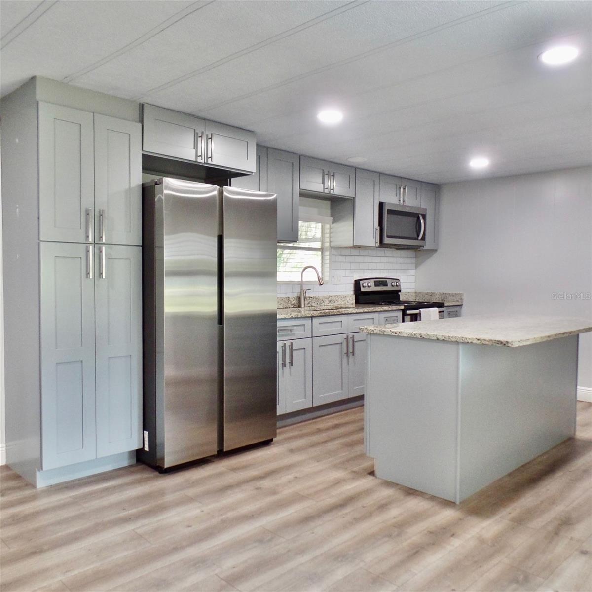 4637 FOX RIDGE BLVD, WESLEY CHAPEL, FL, 33543