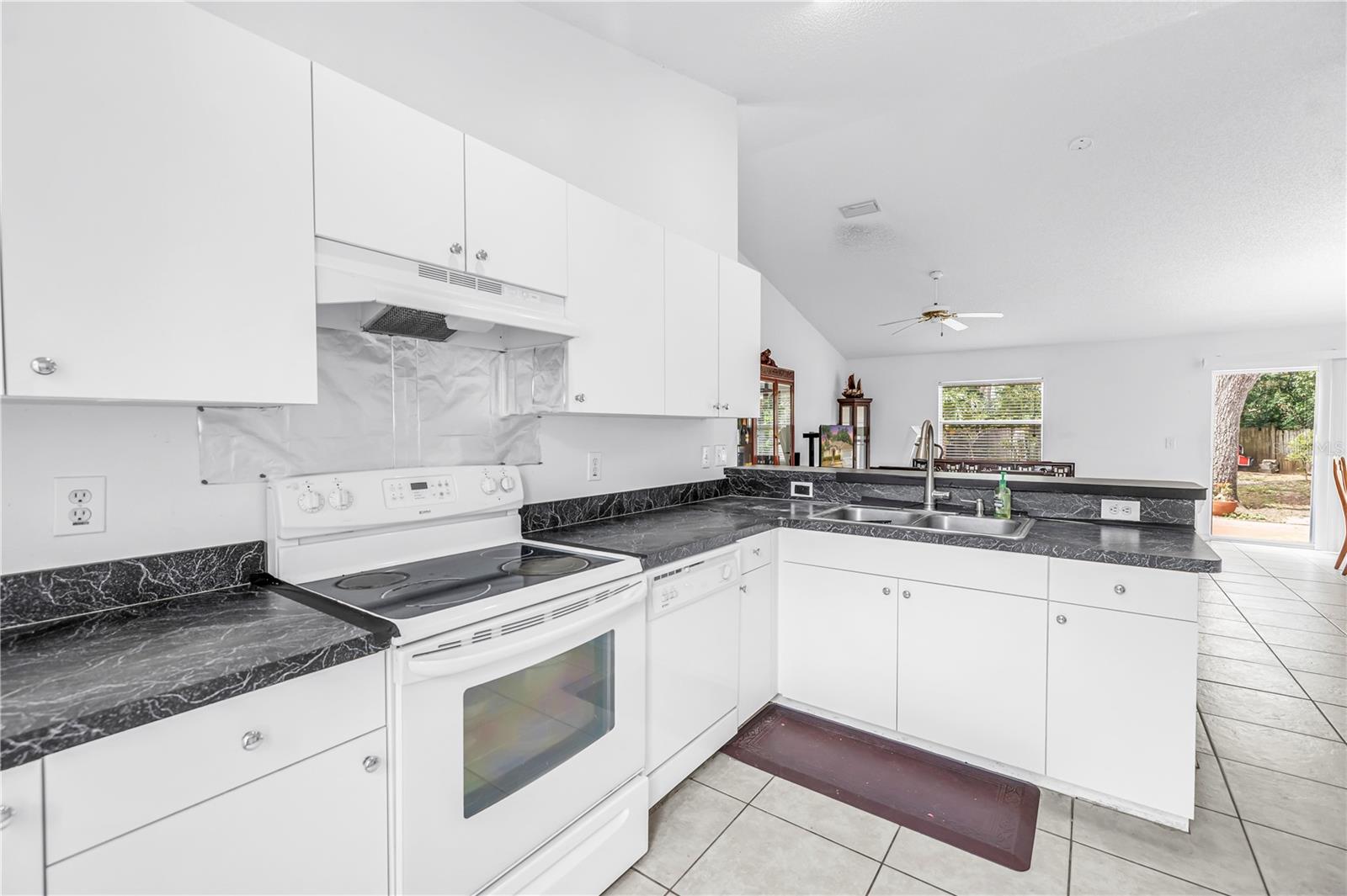 10905 61ST AVE, SEMINOLE, FL, 33772