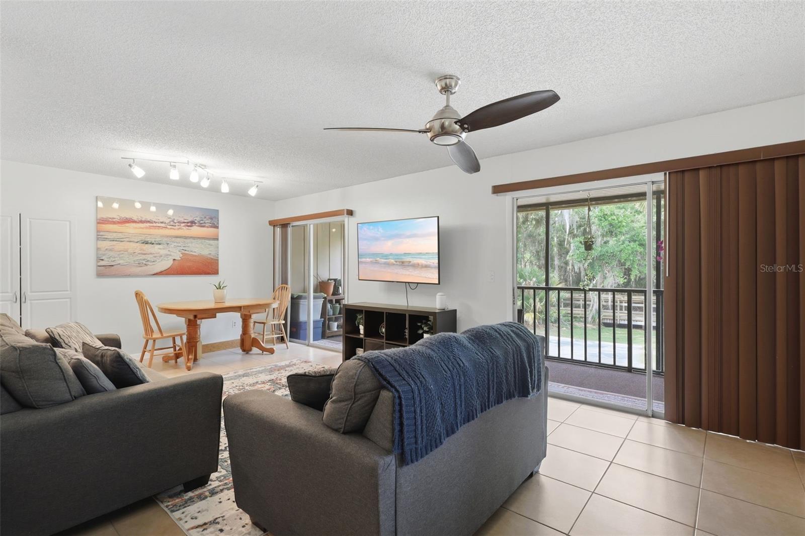 140 ORCHID WOODS CT #13B, DELTONA, FL, 32725