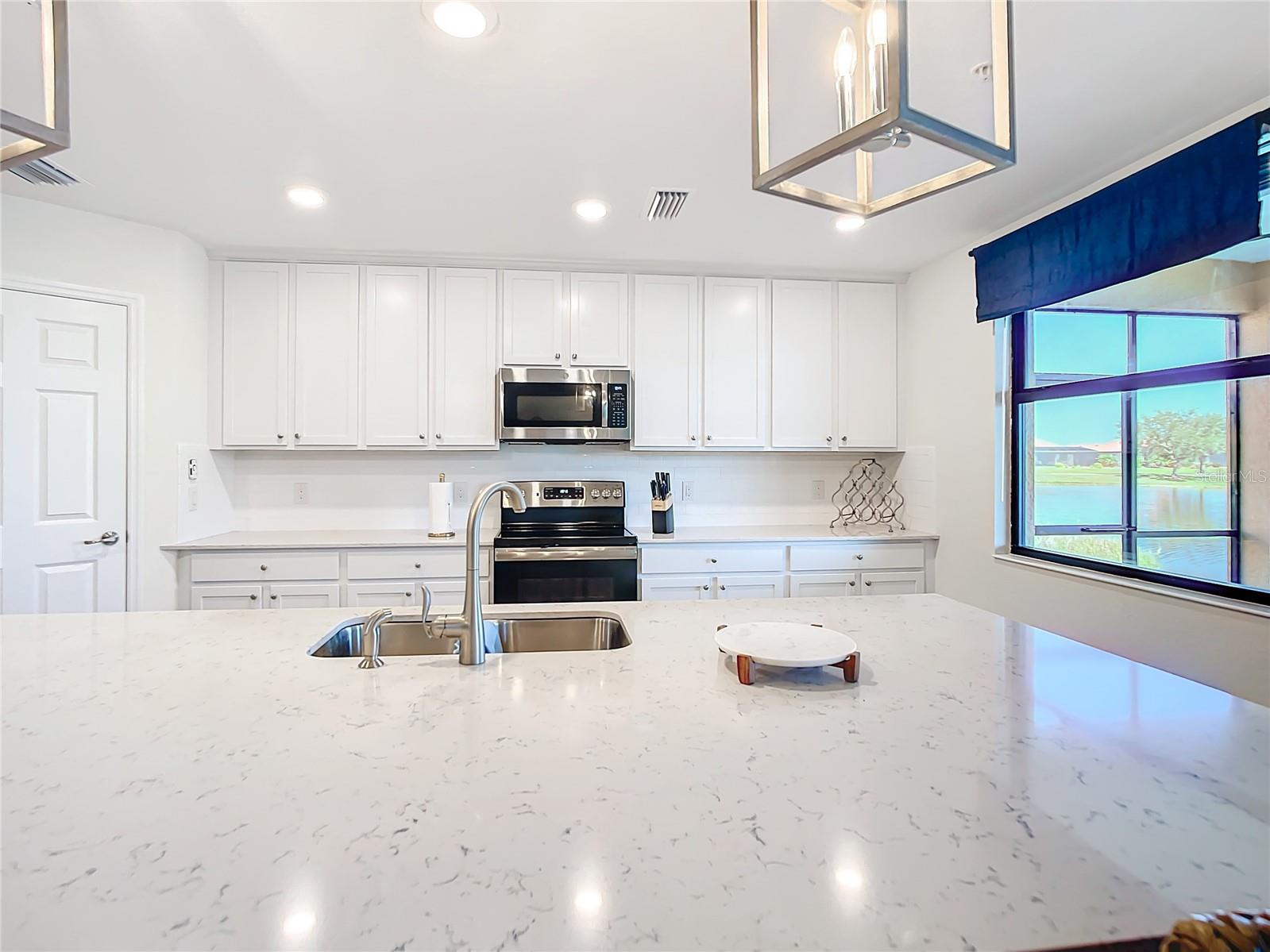 10796 TARFLOWER DR #101, VENICE, FL, 34293