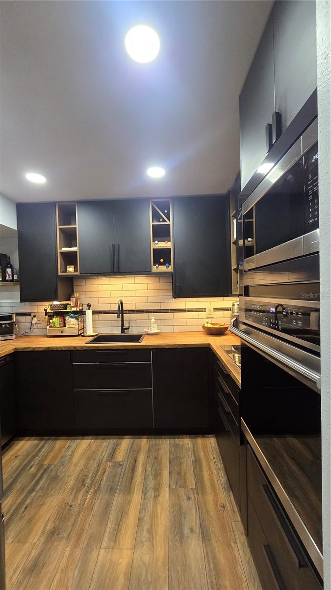 406 LENNOX RD W, PALM HARBOR, FL, 34683