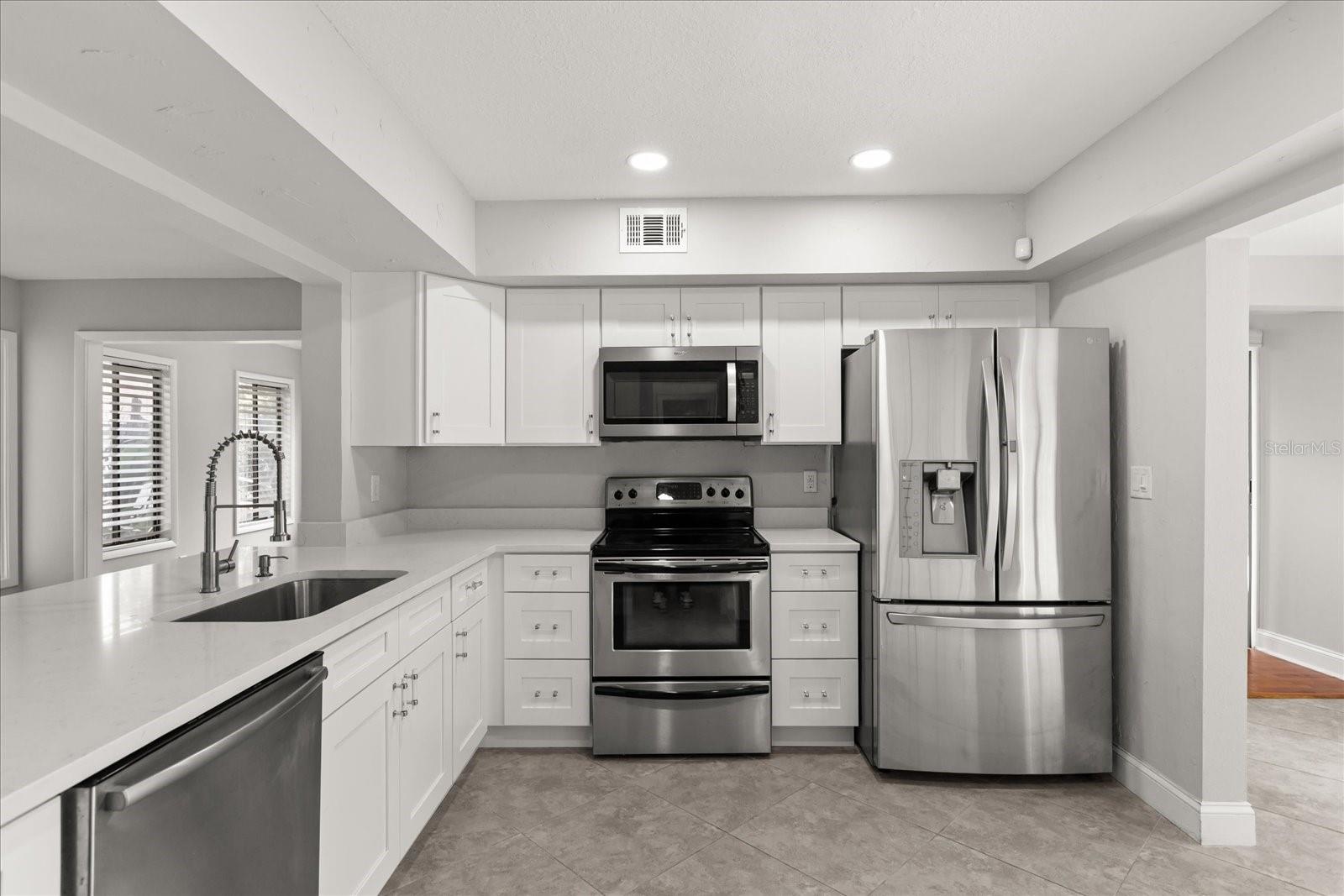 366 WEKIVA COVE RD, LONGWOOD, FL, 32779