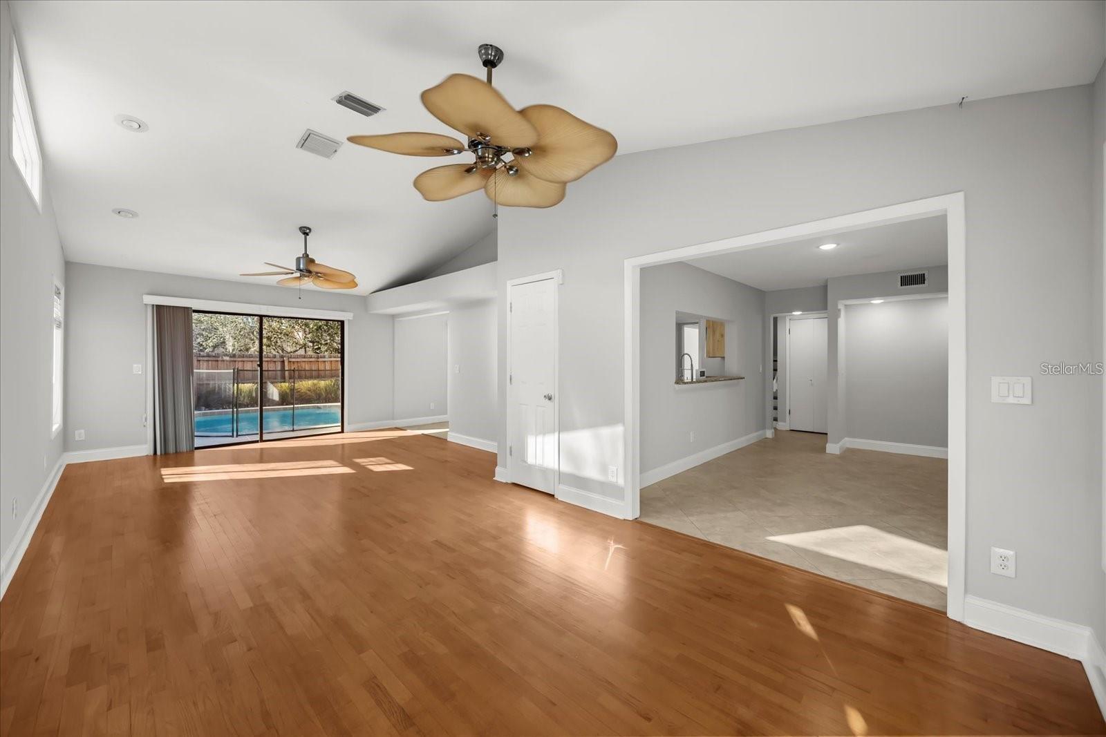 366 WEKIVA COVE RD, LONGWOOD, FL, 32779