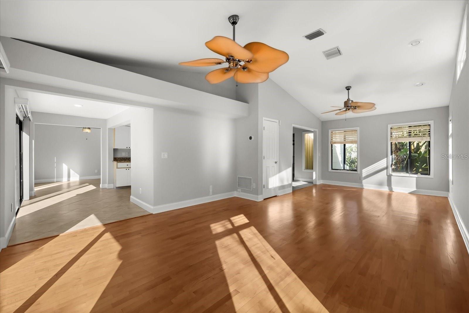 366 WEKIVA COVE RD, LONGWOOD, FL, 32779