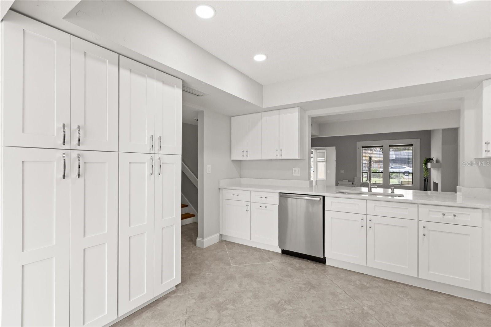 366 WEKIVA COVE RD, LONGWOOD, FL, 32779