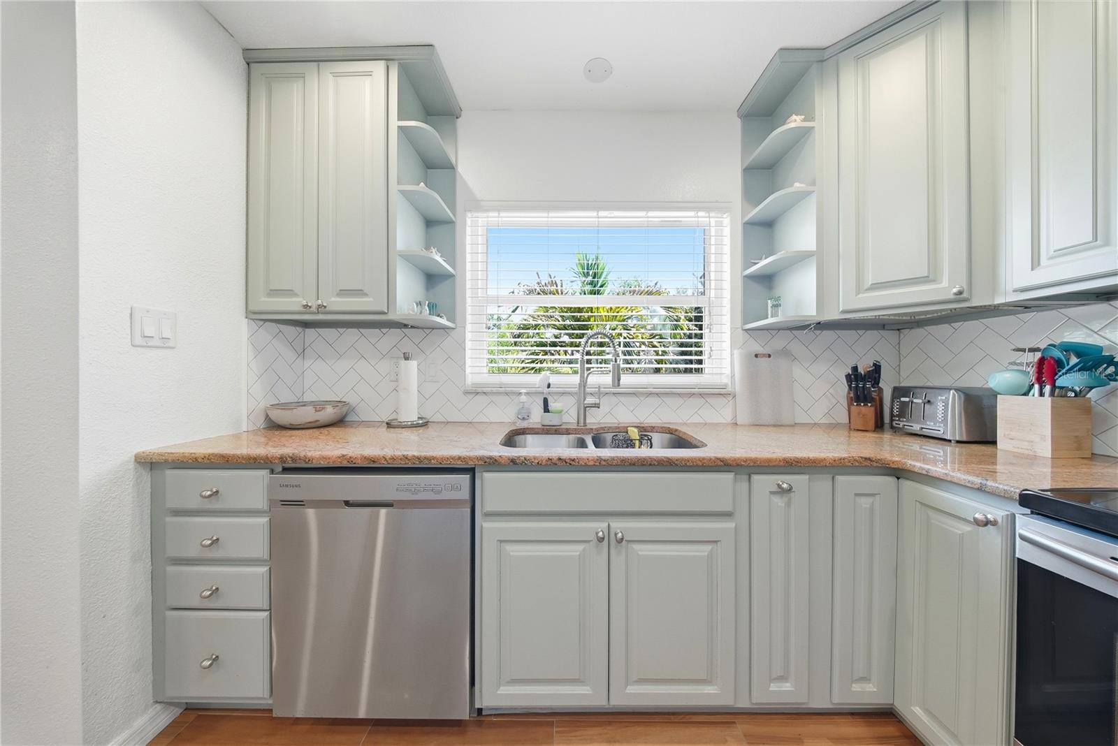 7700 16TH AVE N, ST PETERSBURG, FL, 33710
