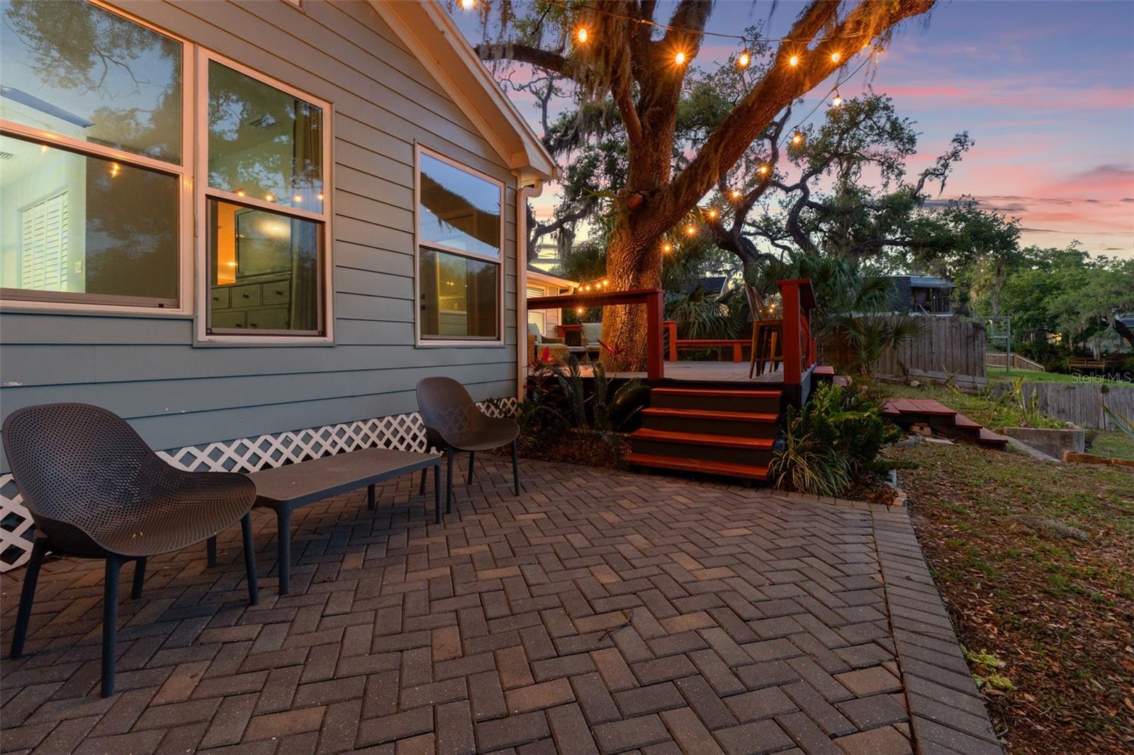 1502 E PARK CIR, TAMPA, FL, 33610