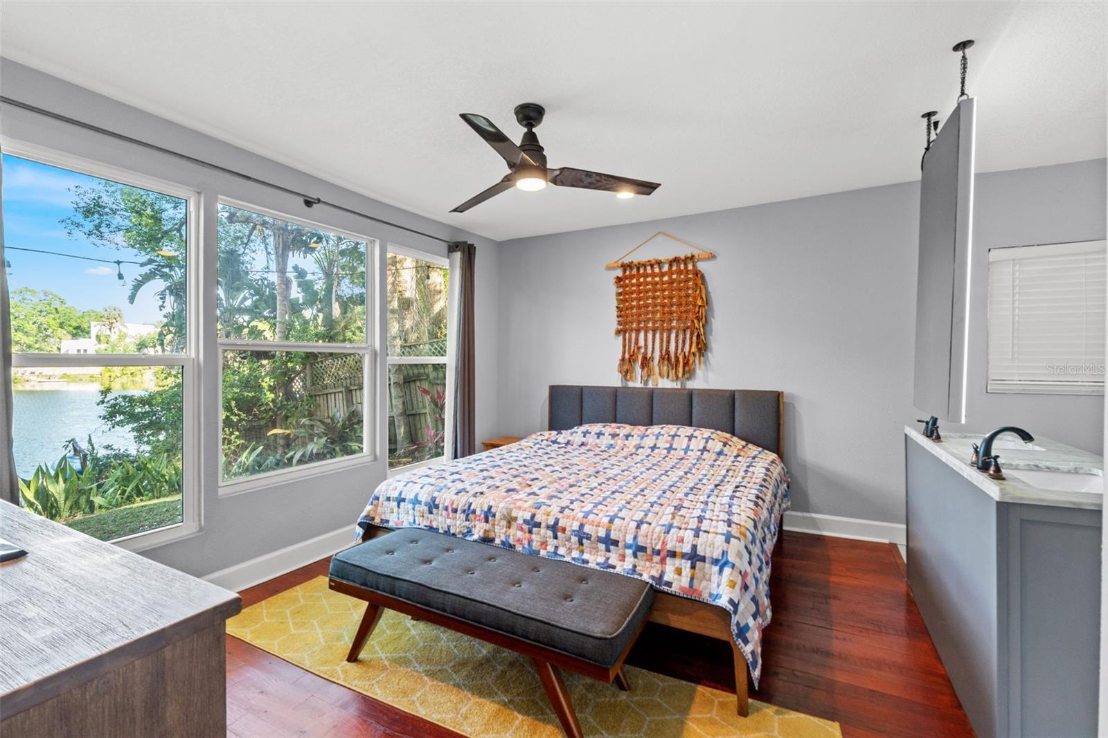 1502 E PARK CIR, TAMPA, FL, 33610