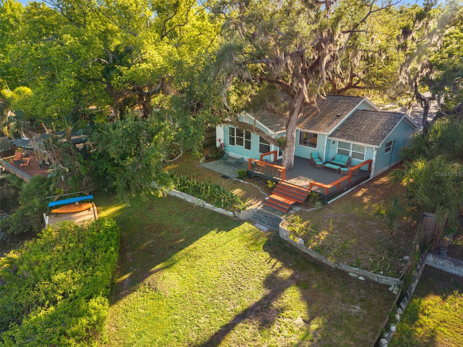 1502 E PARK CIR, TAMPA, FL, 33610