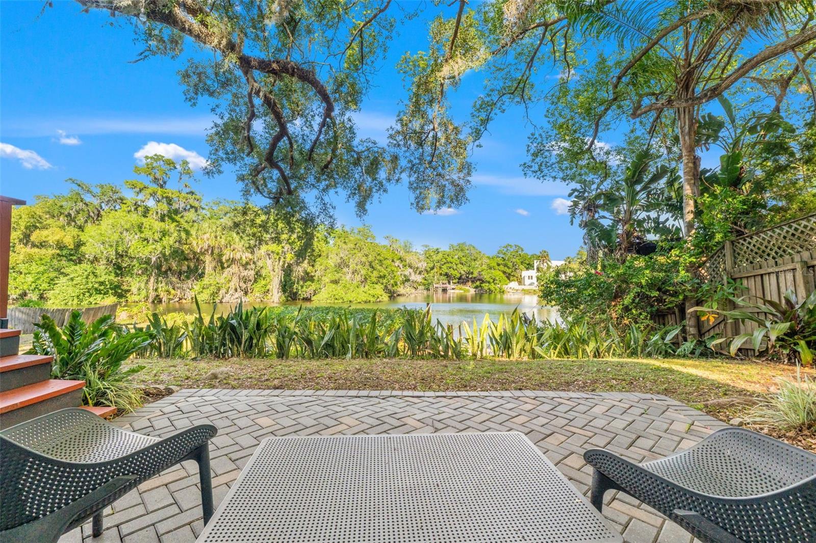 1502 E PARK CIR, TAMPA, FL, 33610