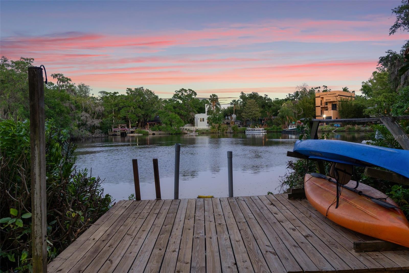 1502 E PARK CIR, TAMPA, FL, 33610