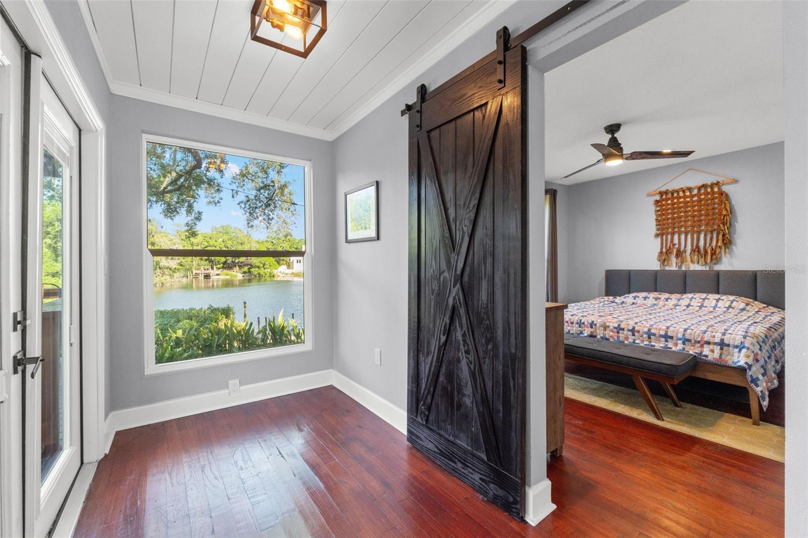 1502 E PARK CIR, TAMPA, FL, 33610