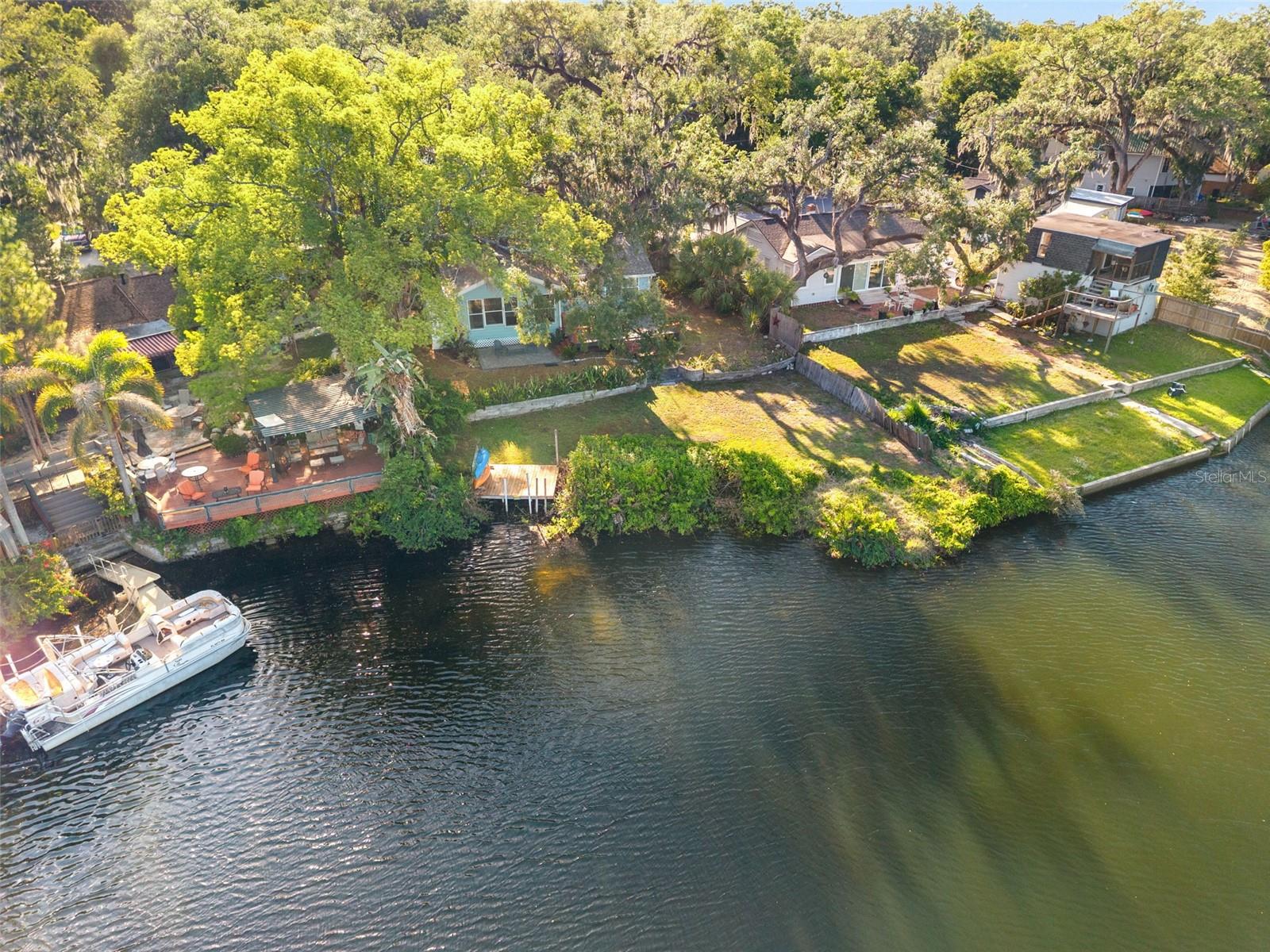 1502 E PARK CIR, TAMPA, FL, 33610