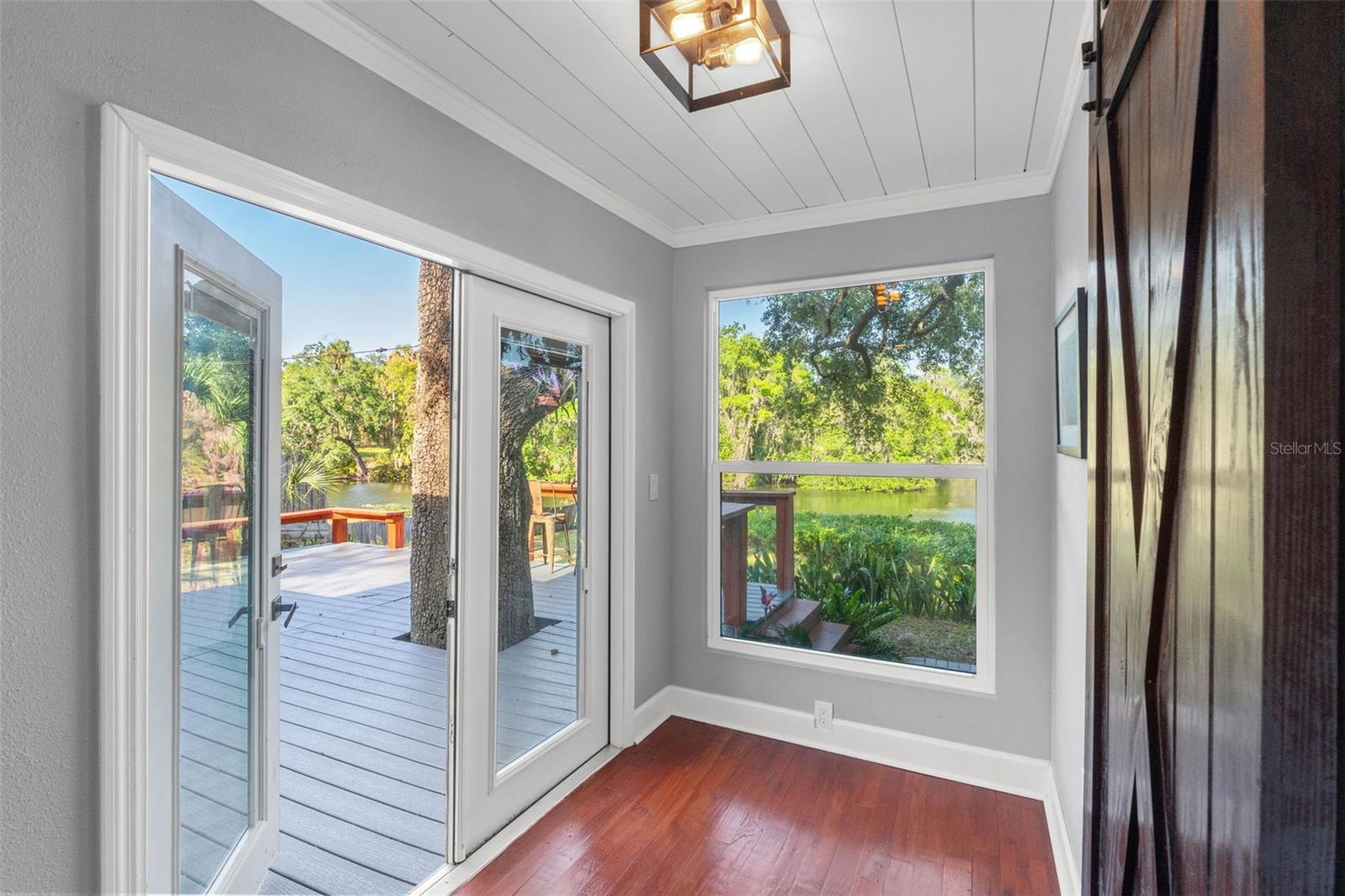 1502 E PARK CIR, TAMPA, FL, 33610