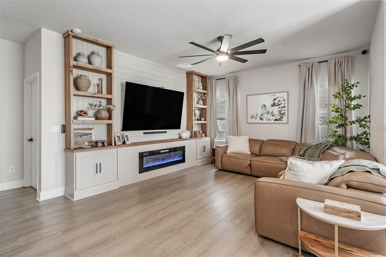 29345 MEADOWCROFT AVE, WESLEY CHAPEL, FL, 33544