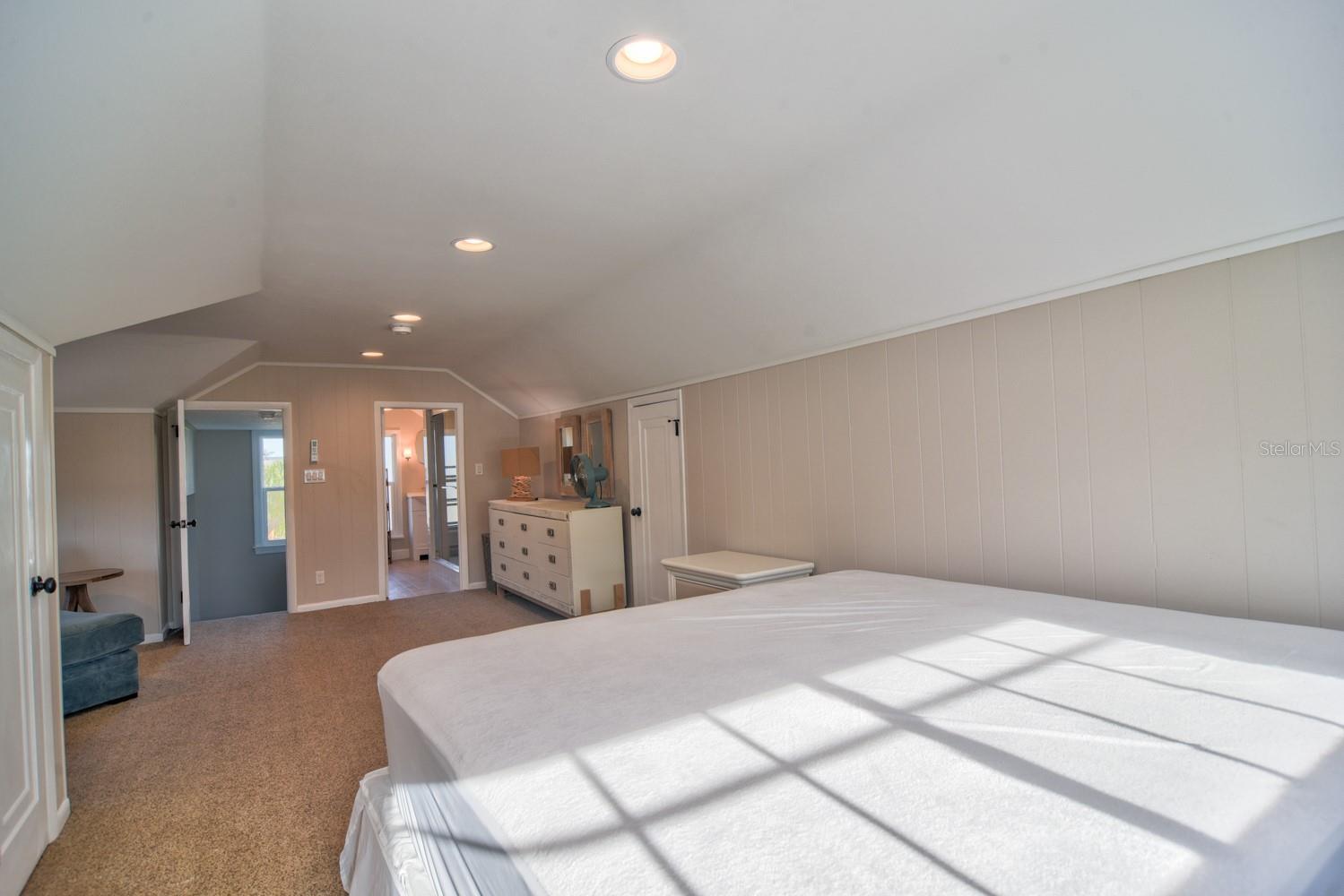 15565 GULF BLVD, REDINGTON BEACH, FL, 33708